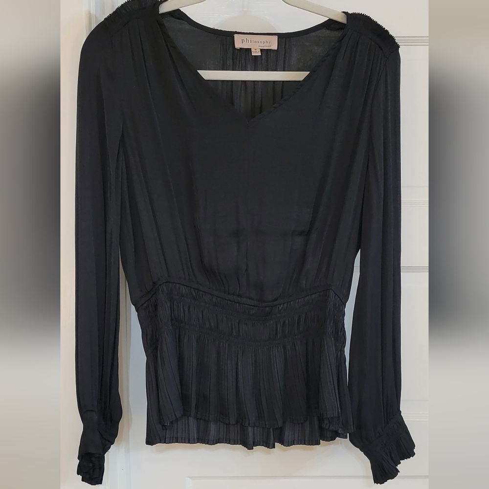 philosophy black silky pullover Dressy blouse with pleated bottom & sleeves sz m